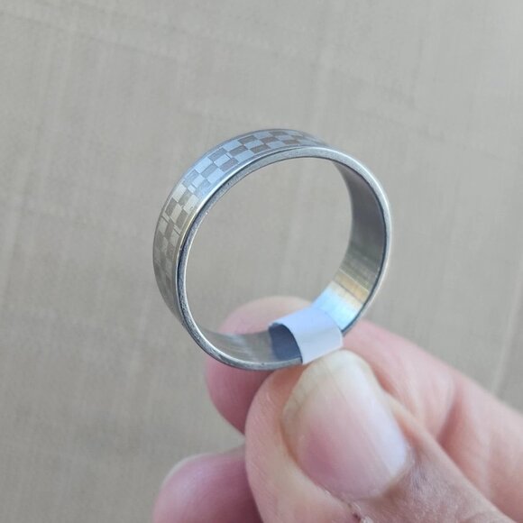 Fashion Ring Checker Staineless Steel Unisex Fashion Jewelry Rings Size NWT - Picture 2 of 12
